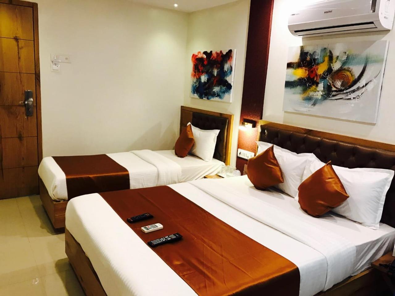 Grandeur By Avion Palace Near T2 International Airport Βομβάη Εξωτερικό φωτογραφία
